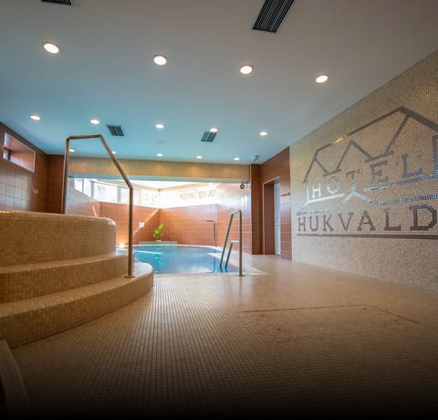 Wellness centrum Hotelu Hukvaldy s bazénem a vířivkou
